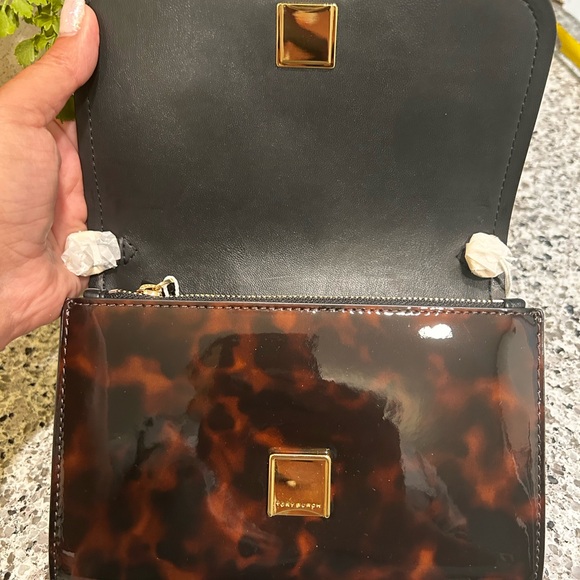 Tory Burch Tortoise Patent Chain Wallet - Picture 6 of 15